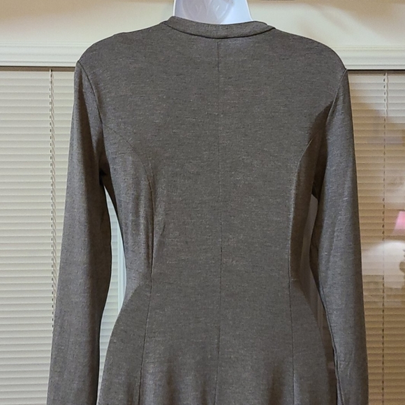 RDI gray long sleeved dress. - Picture 3 of 6